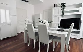 Farini House